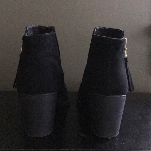 Size too big - Picture 3 of 5